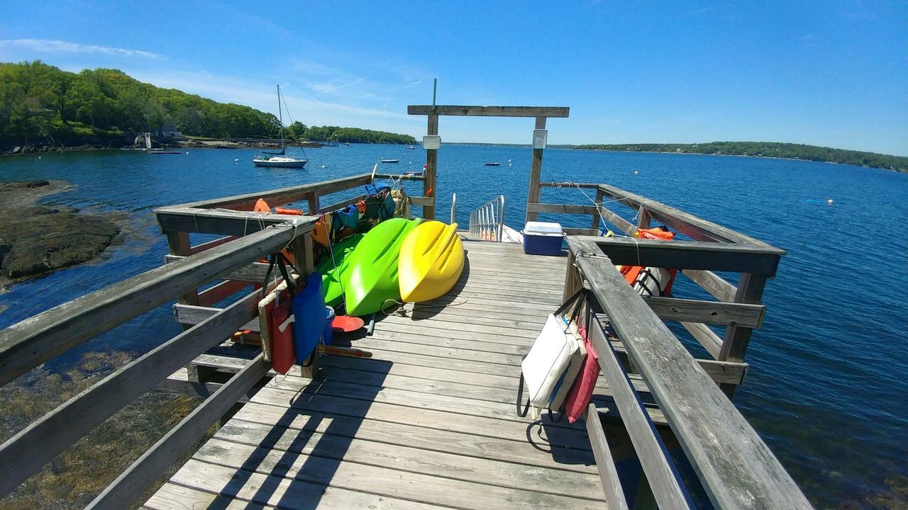 Smugglers Cove Inn Dayville Eksteriør bilde