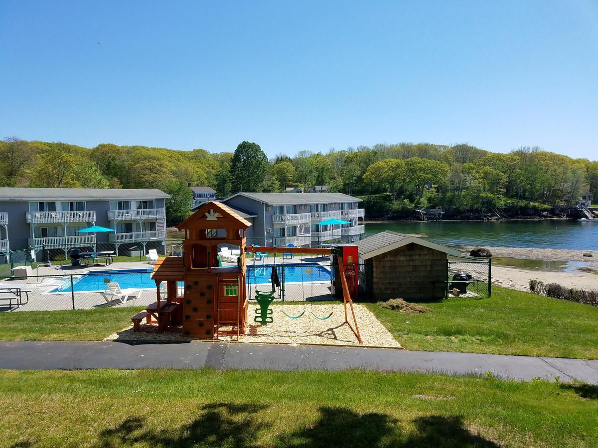 Smugglers Cove Inn Dayville Eksteriør bilde
