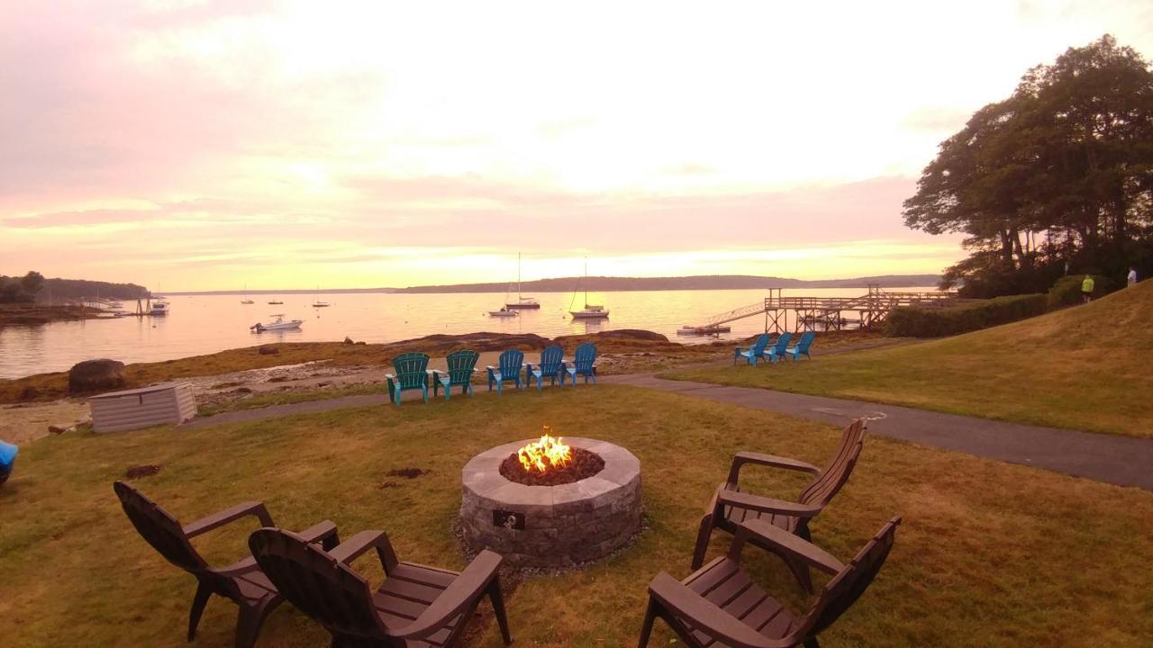 Smugglers Cove Inn Dayville Eksteriør bilde